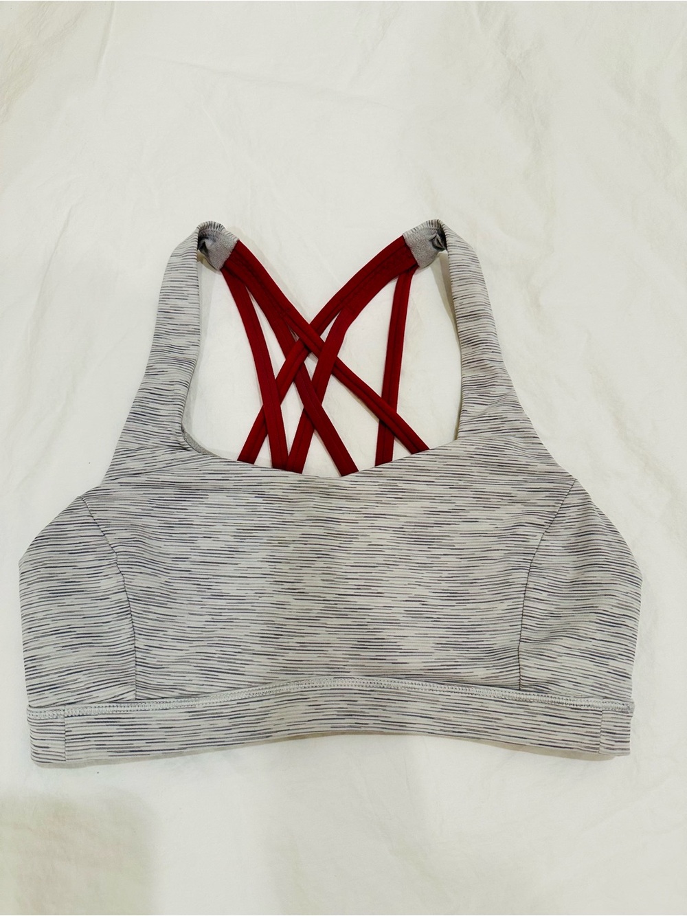Lululemon Free to be Serene Bra- Size 4